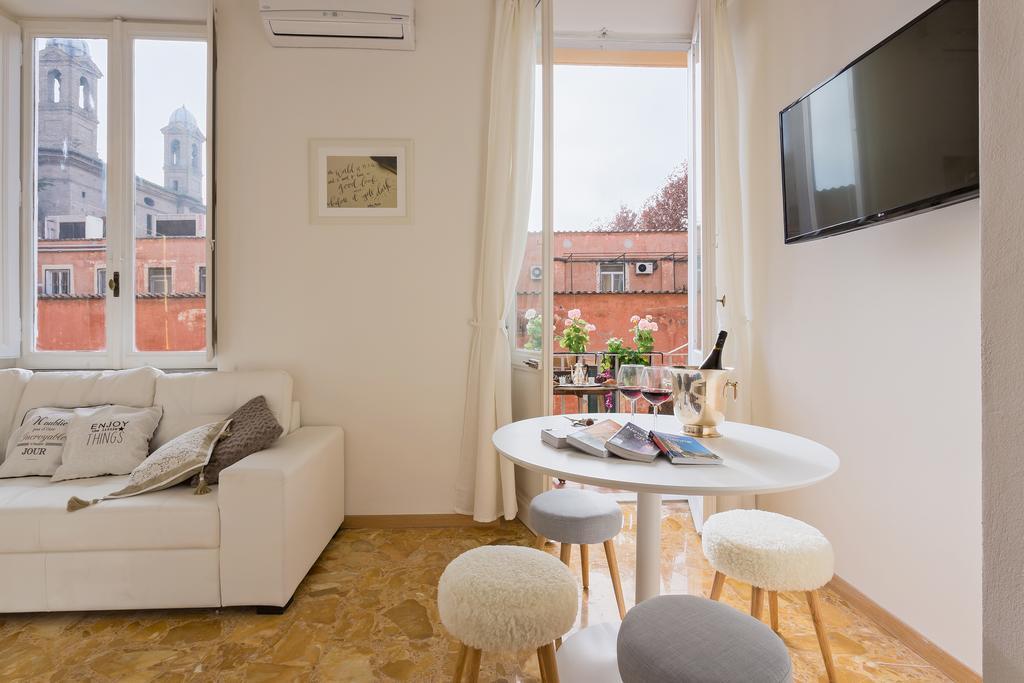 Townhouse By The Spanish Steps Roma Habitación foto